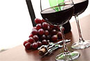 Доза ресвератрола, содержащаяся в двух бокалах красного вина, способна снизить скорость роста опухолей кишечника на 50%